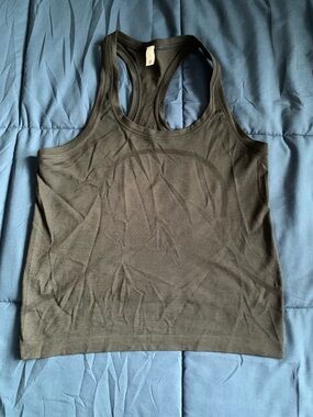 lululemon athletica Swiftly Tech Racerback Tank 2.0 Waist Length Size 6